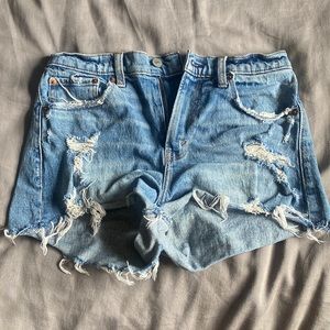 Abercrombie and Fitch The Mom Short - Mid rise (Curve Love)